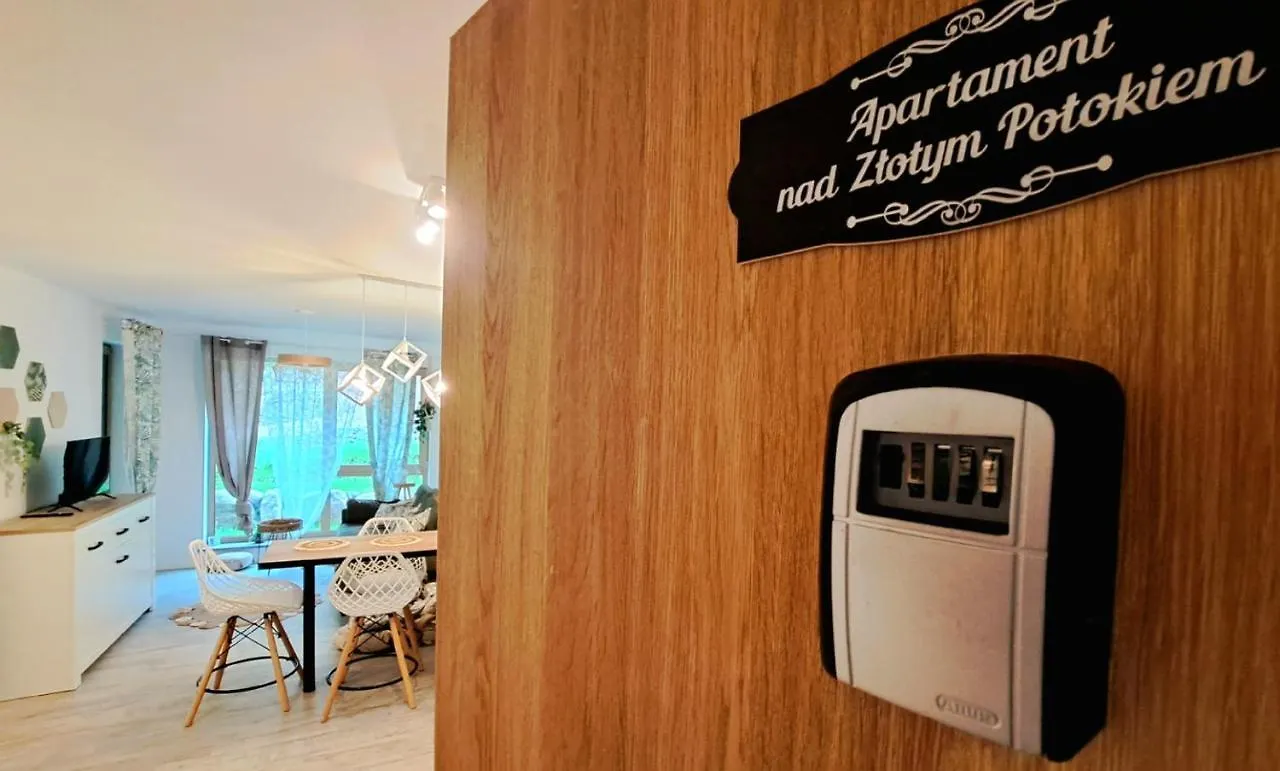 Apartamenty Nad Zlotym Potokiem شكلارسكا بوريبا 0*,  بولندا