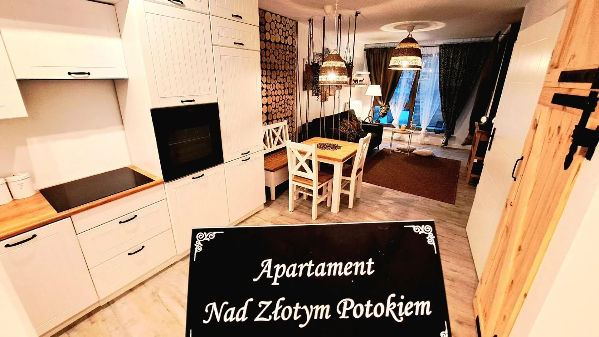Apartamenty Nad Zlotym Potokiem شكلارسكا بوريبا 0*,  بولندا